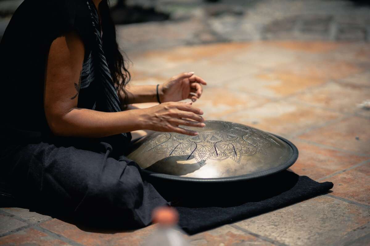 How To Play Steel Drums: Easy Beginner’s Guide