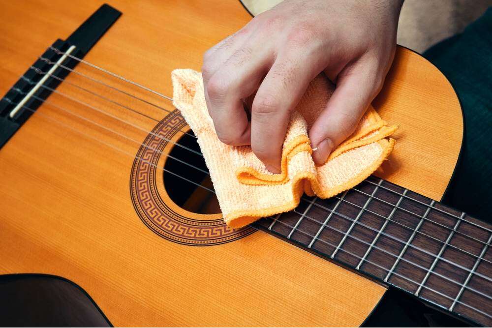 What To Clean Guitar With