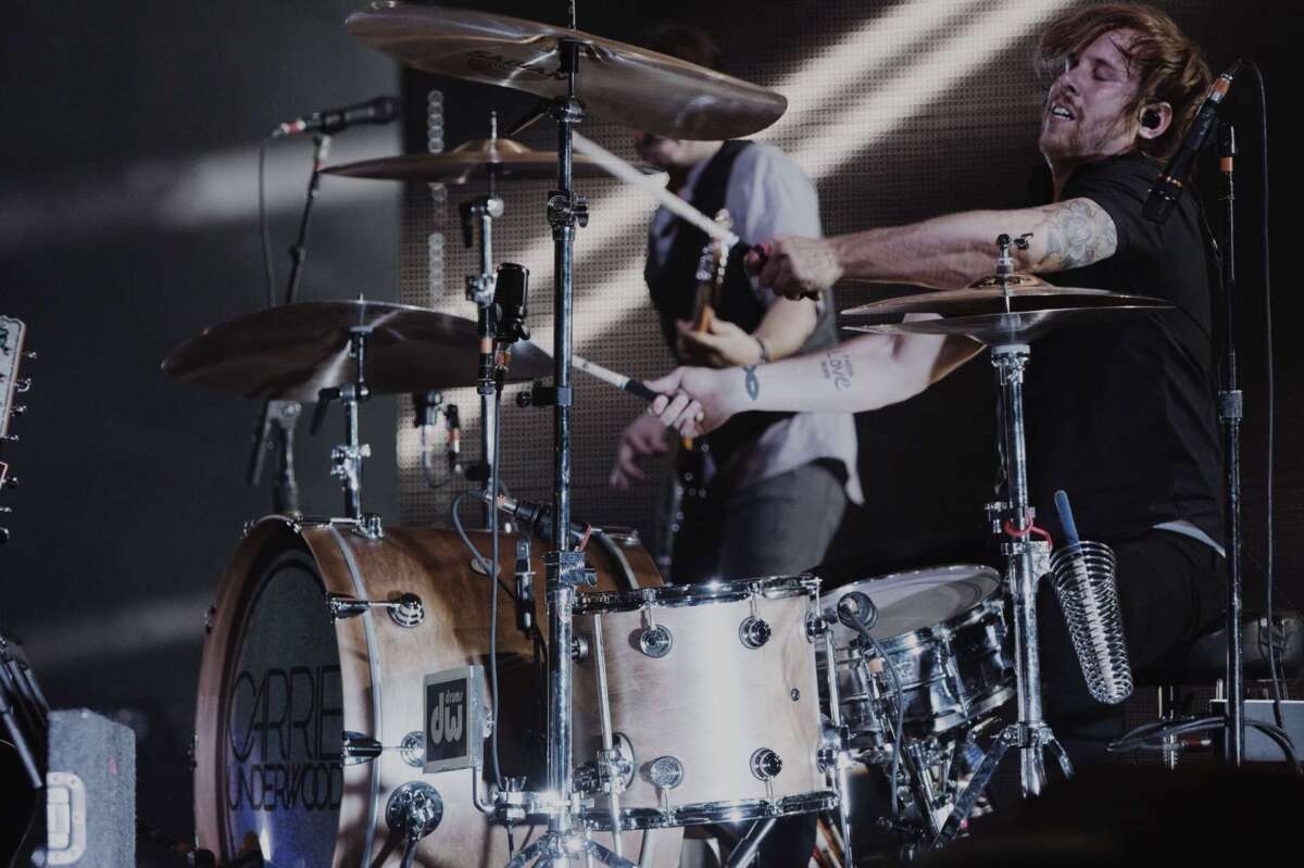 Does Carrie Underwood Play Drums