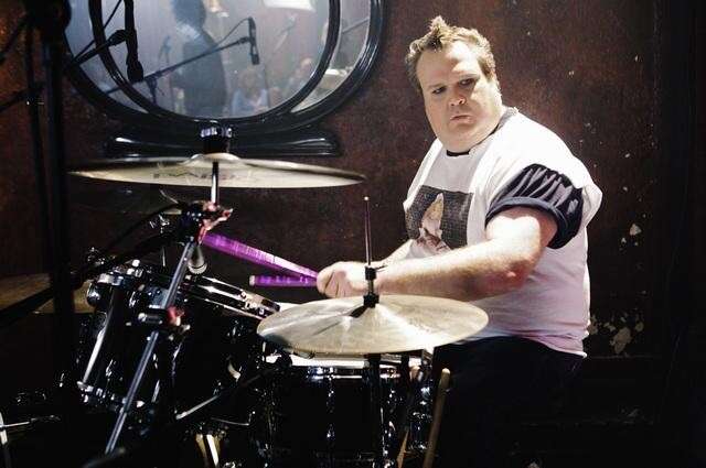 Does Eric Stonestreet Play Drums