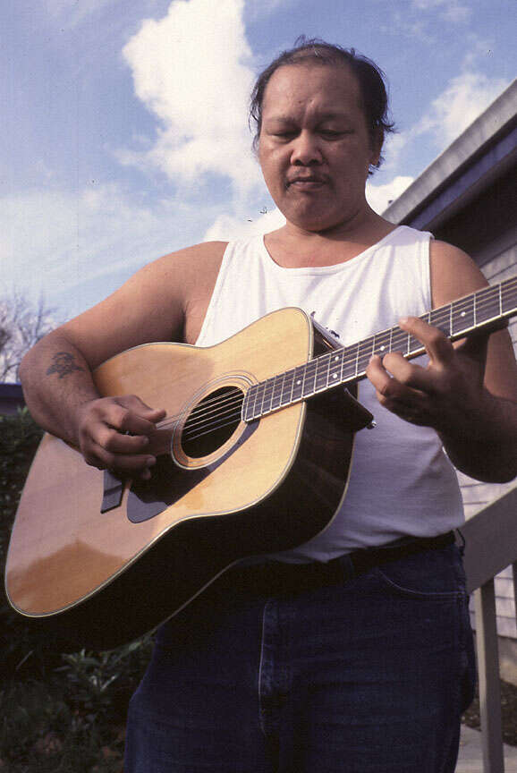 What Is A Slack Key Guitar