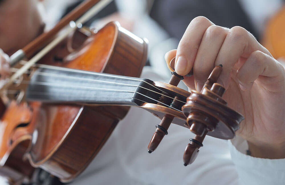 What Is Standard Violin Tuning: A Simple Guide