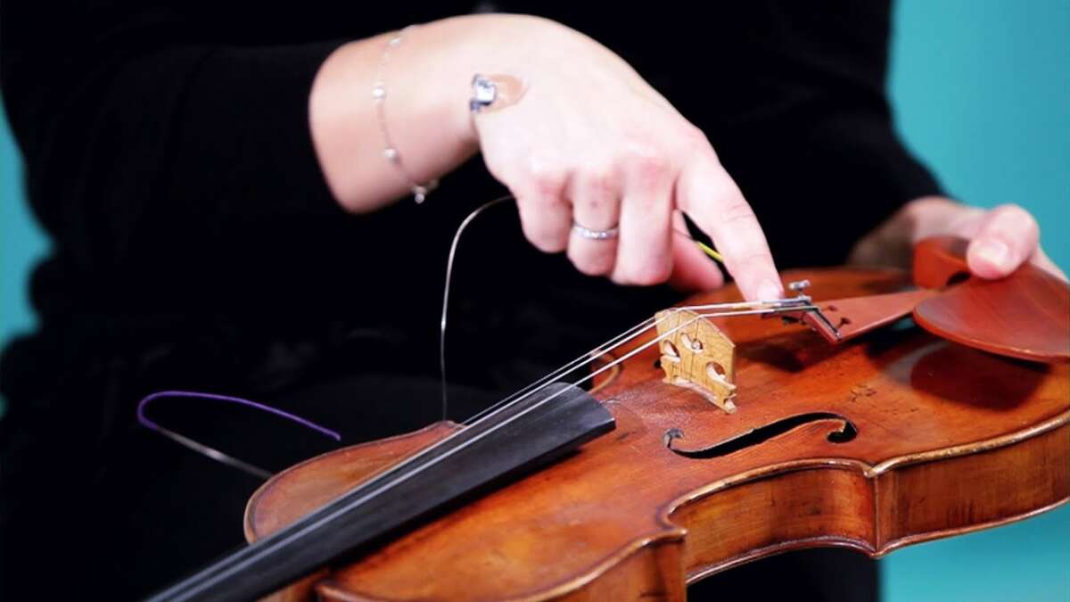 Where To Fix Violin Strings
